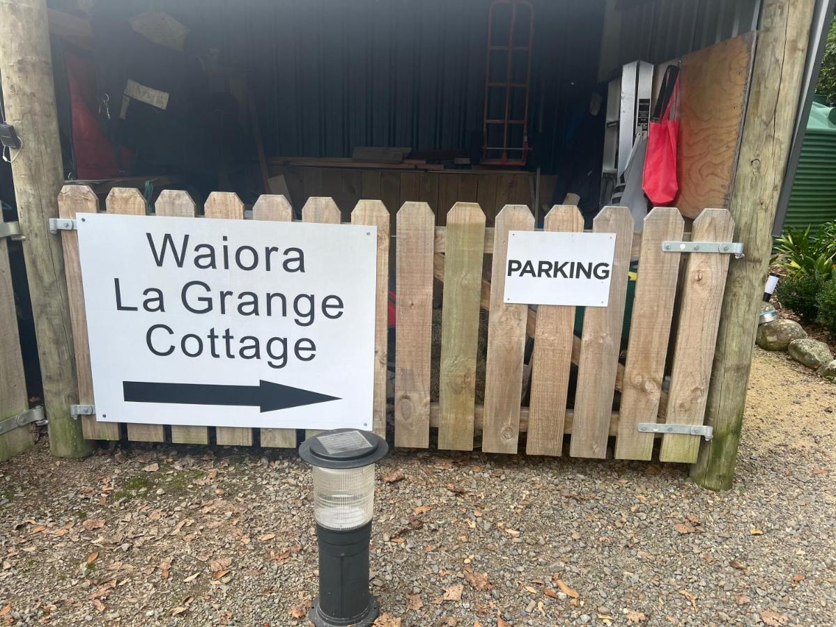 Waiora La Grange Cottage Otaki Exterior photo